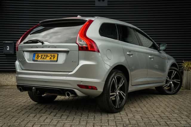 Volvo XC60 (2014) thumbnail 3