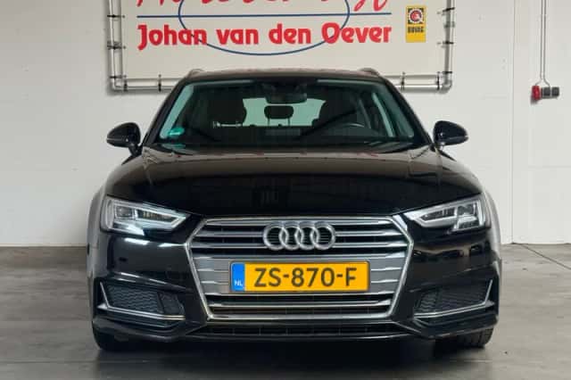 Audi A4 (2019) thumbnail 4