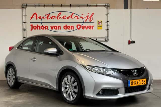 Honda Civic (2013) thumbnail 1