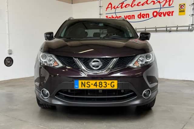 Nissan Qashqai (2017) thumbnail 4