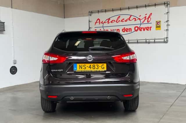 Nissan Qashqai (2017) thumbnail 5