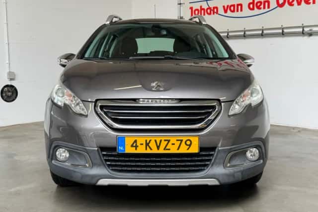 Peugeot 2008 (2013) thumbnail 3
