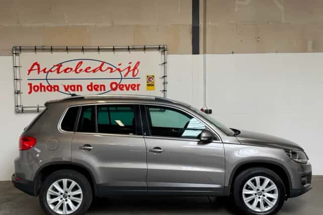 Volkswagen Tiguan (2009) thumbnail 5