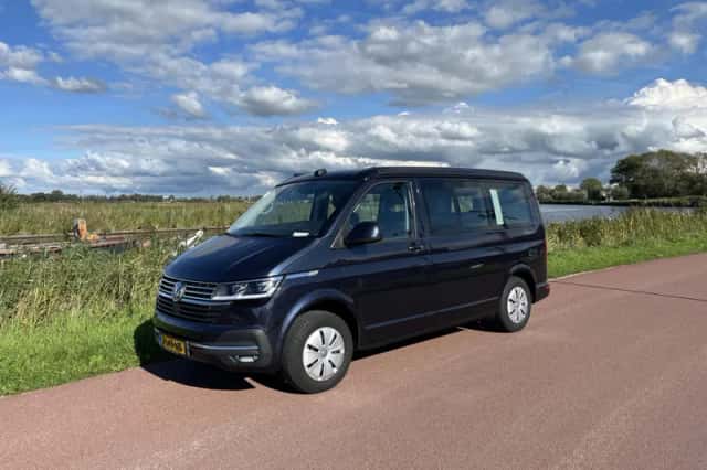Volkswagen California (2023) thumbnail 2