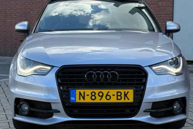 Audi A1 (2014) thumbnail 2
