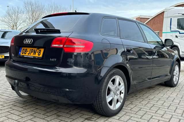 Audi A3 (2009) thumbnail 6