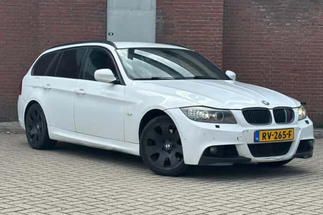 BMW 3-Serie (2011) thumbnail 1