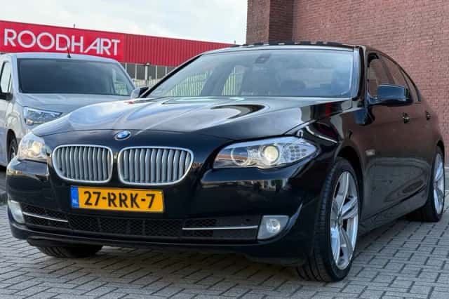 BMW 5-Serie (2011) thumbnail 3