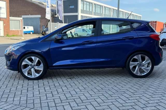 Ford Fiesta (2017) thumbnail 4