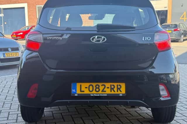 Hyundai i10 (2021) thumbnail 6