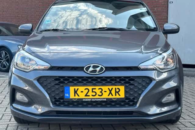 Hyundai i20 (2019) thumbnail 2