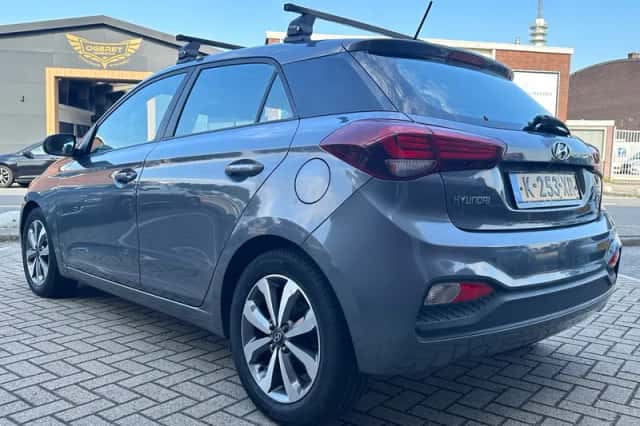 Hyundai i20 (2019) thumbnail 5