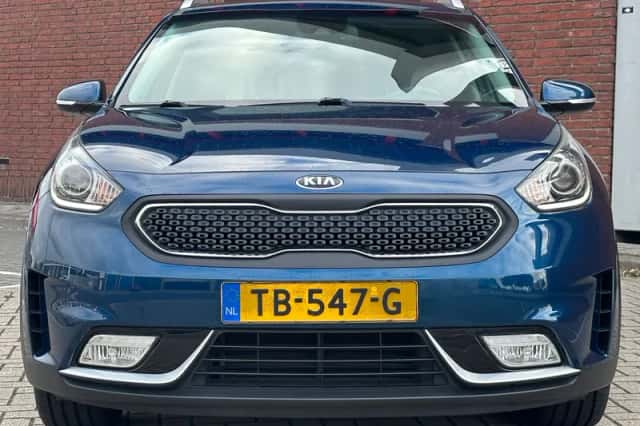Kia Niro (2018) thumbnail 2