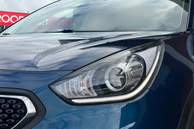 Kia Niro (2018) thumbnail 3