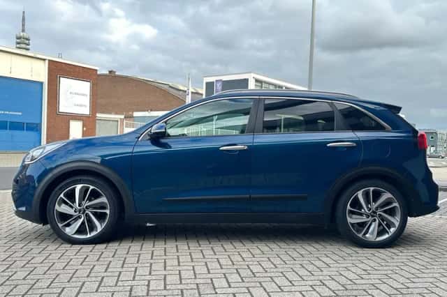 Kia Niro (2018) thumbnail 5