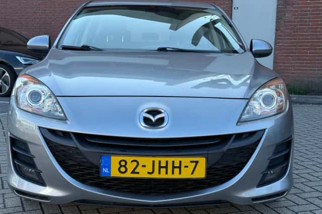 Mazda 3 (2009) thumbnail 2