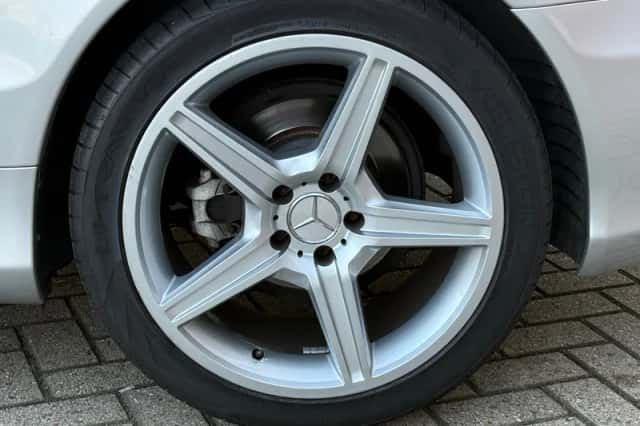 Mercedes-Benz SL-Klasse (2003) thumbnail 5
