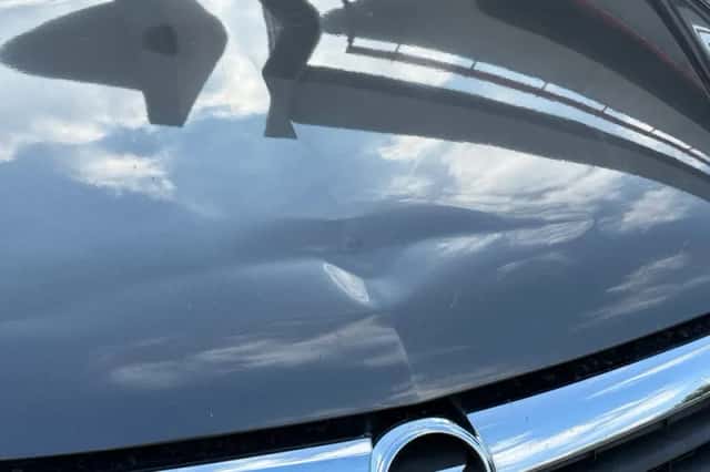Opel Corsa (2010) thumbnail 3
