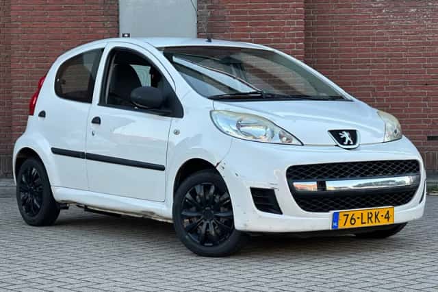 Peugeot 107 (2010) thumbnail 1
