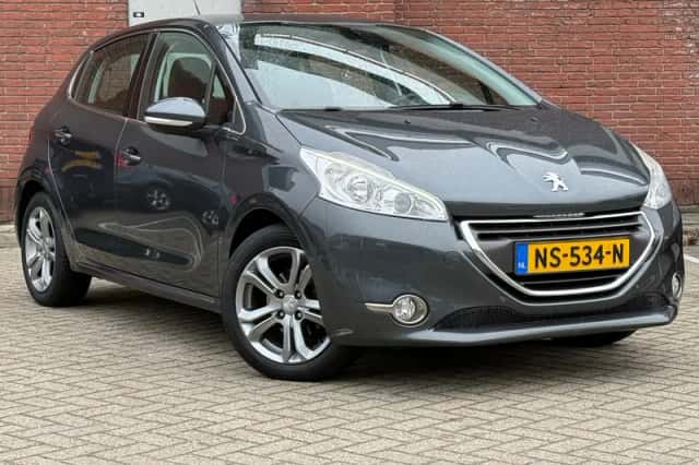 Peugeot 208 (2013) thumbnail 1