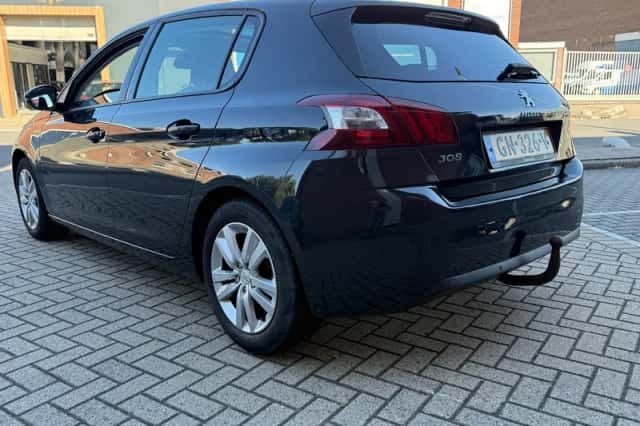 Peugeot 308 (2015) thumbnail 5
