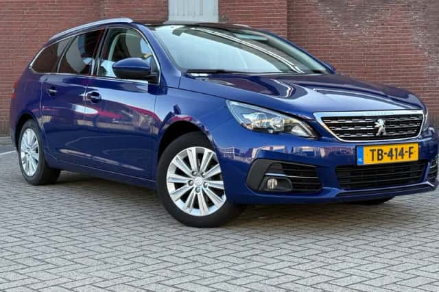 Peugeot 308 (2018) thumbnail 1