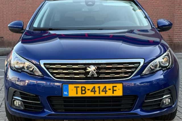 Peugeot 308 (2018) thumbnail 2