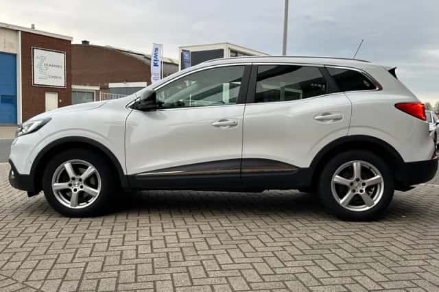 Renault Kadjar (2017) thumbnail 4