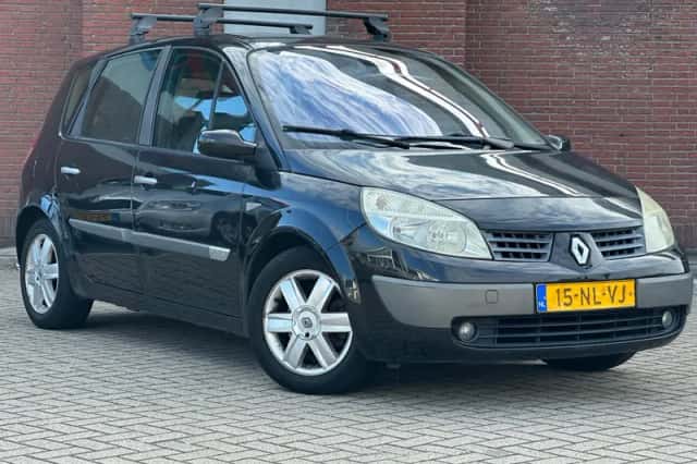 Renault Scénic (2003) thumbnail 1