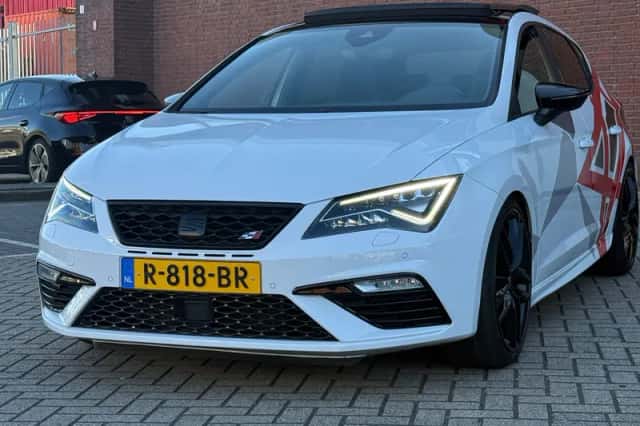 SEAT Leon (2018) thumbnail 5