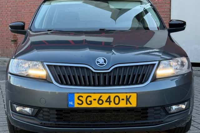 Škoda Rapid (2018) thumbnail 2