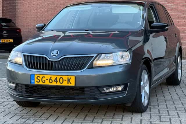 Škoda Rapid (2018) thumbnail 3