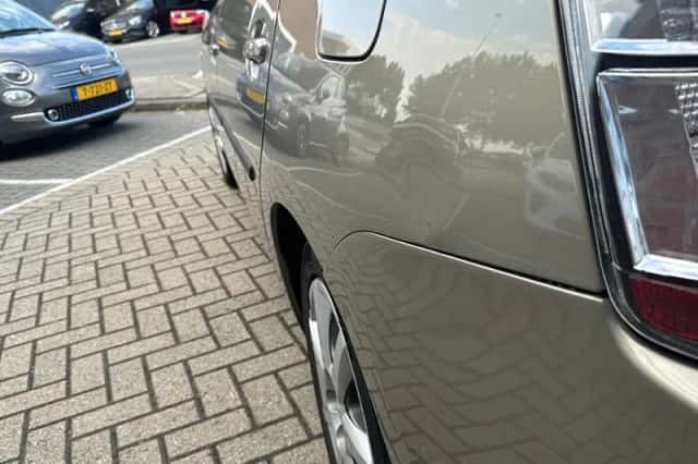 Toyota Prius (2005) thumbnail 6