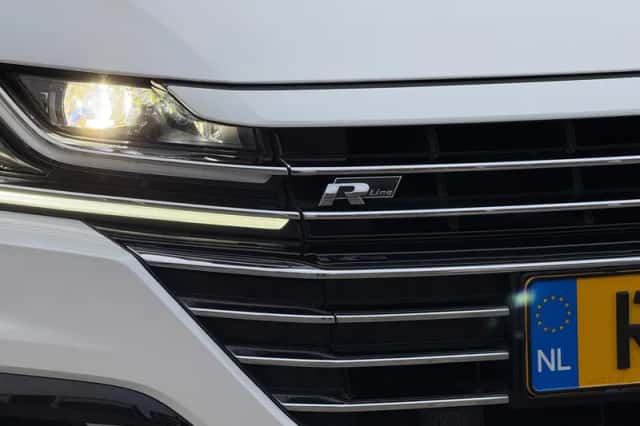 Volkswagen Arteon (2017) thumbnail 3