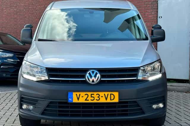 Volkswagen Caddy (2019) thumbnail 2