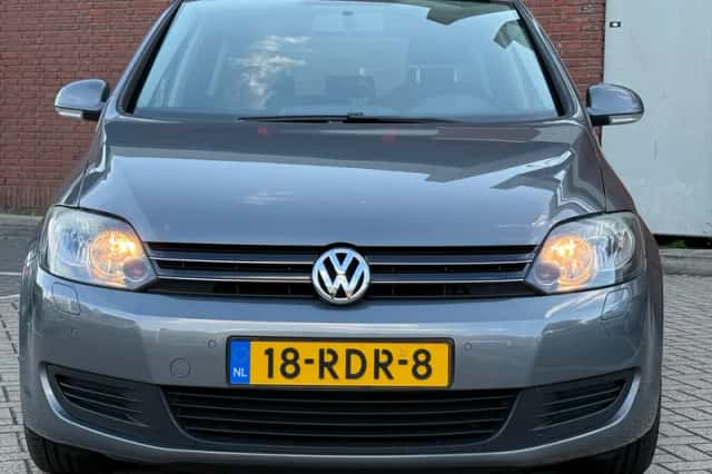 Volkswagen Golf Plus (2010) thumbnail 2