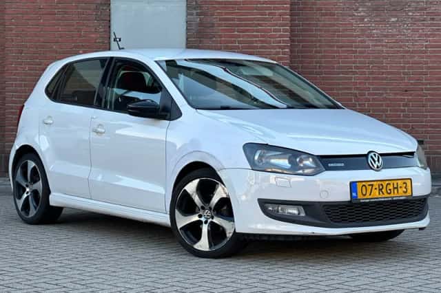 Volkswagen Polo (2011) thumbnail 1