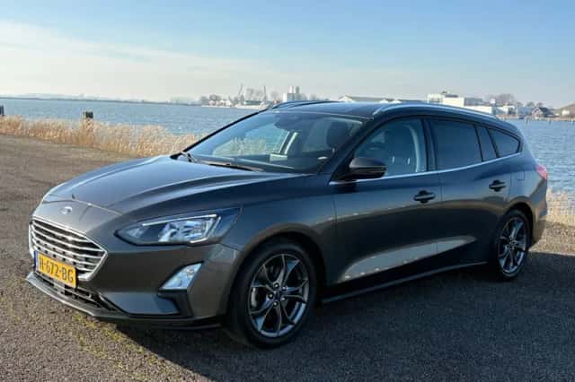 Ford Focus (2020) thumbnail 3