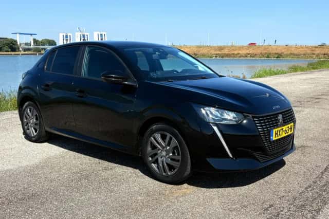 Peugeot 208 (2022) thumbnail 1