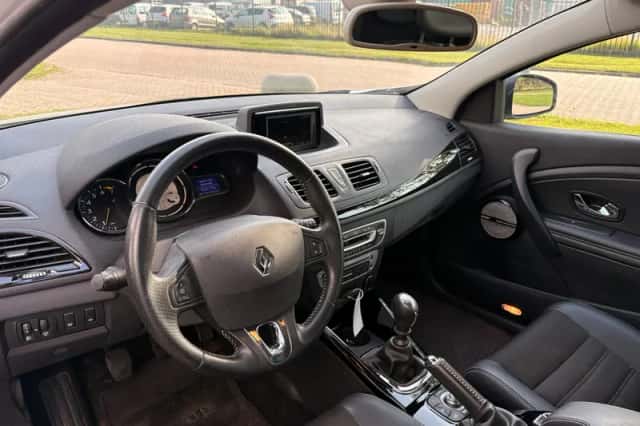 Renault Mégane (2014) thumbnail 2