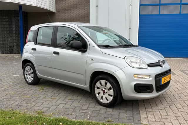 Fiat Panda (2016) thumbnail 1