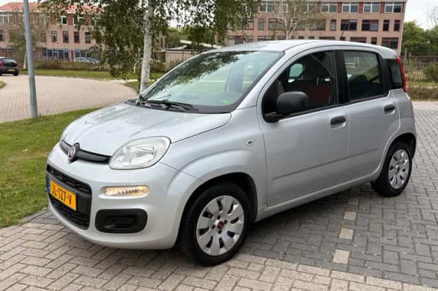 Fiat Panda (2016) thumbnail 4