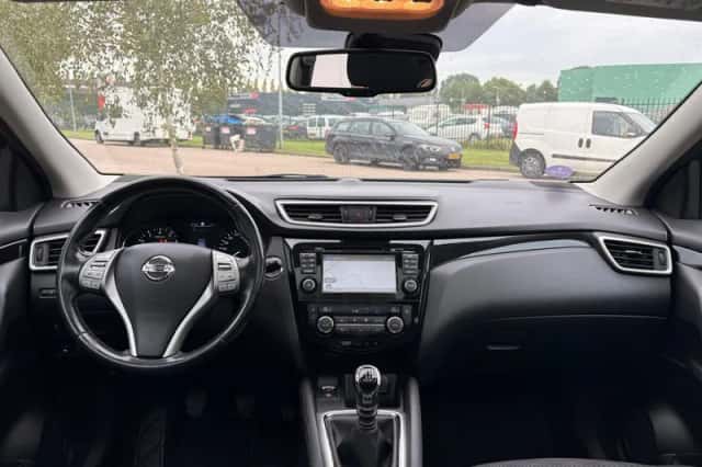 Nissan Qashqai (2014) thumbnail 2