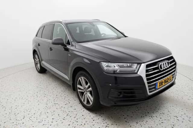 Audi Q7 (2018) thumbnail 3