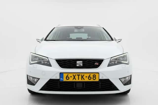 SEAT Leon (2014) thumbnail 3