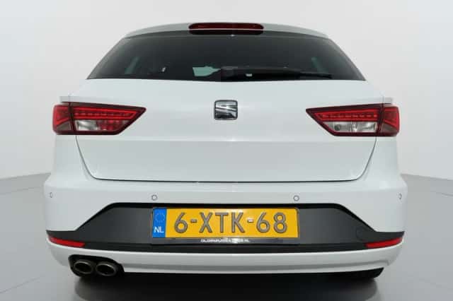 SEAT Leon (2014) thumbnail 4