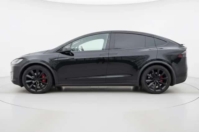 Tesla Model X (2018) thumbnail 5