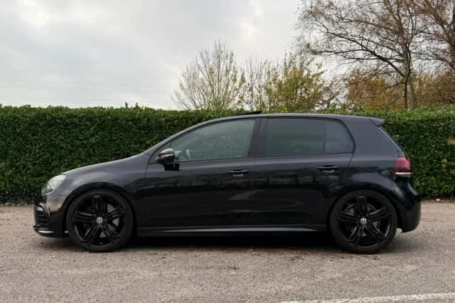Volkswagen Golf (2011) thumbnail 2