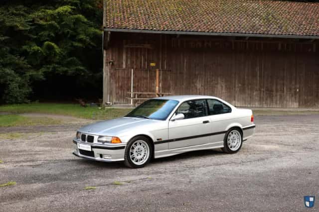 BMW M3 (1993) thumbnail 1