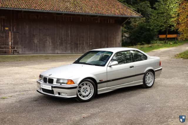 BMW M3 (1993) thumbnail 5